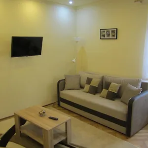 Dudi Apartman Apartment